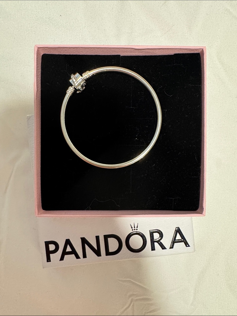 NWB Pandora Moments Sparkling Shooting Star Clasp Bangle